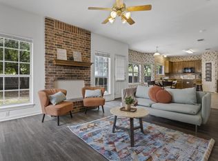 702 Dover Ln, Round Rock, TX 78664