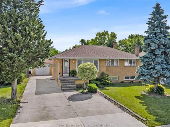2528 Jos Street Louis Ave, Windsor, ON N8T 2M5