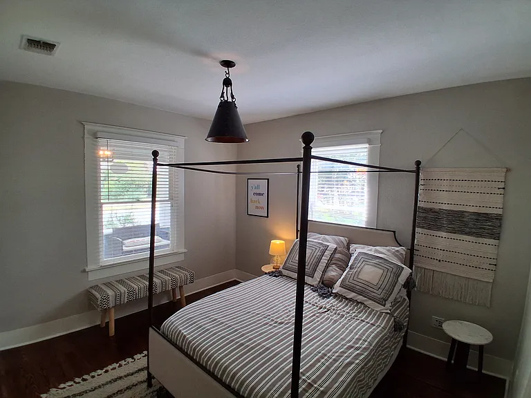 619 Cedar St — Photo 4