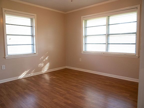 4th image of 605 Cash St