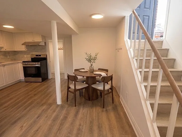 15 Arrowsmith Ave #1B — Photo 5