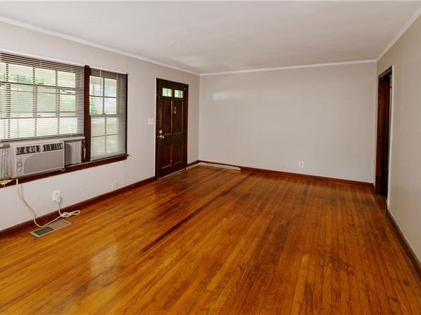 1025 Cheaves St, Forest Park, GA 30297