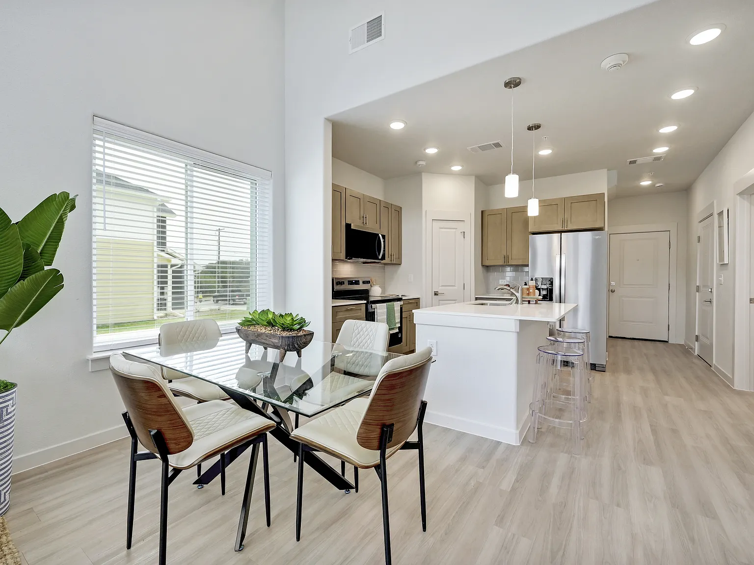 Equinox Townhomes at New Braunfels — Photo 4