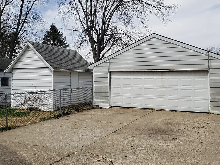 3423 W Hill St — Photo 15