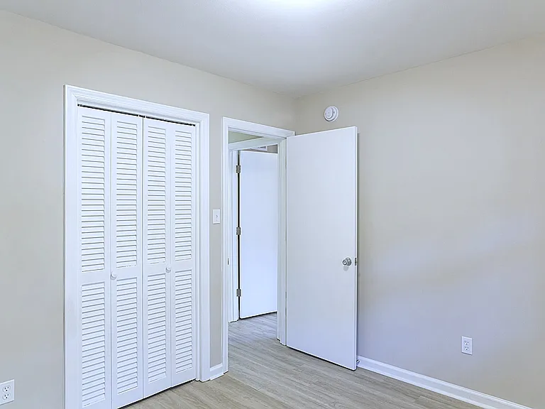11304 Largo Dr — Photo 33