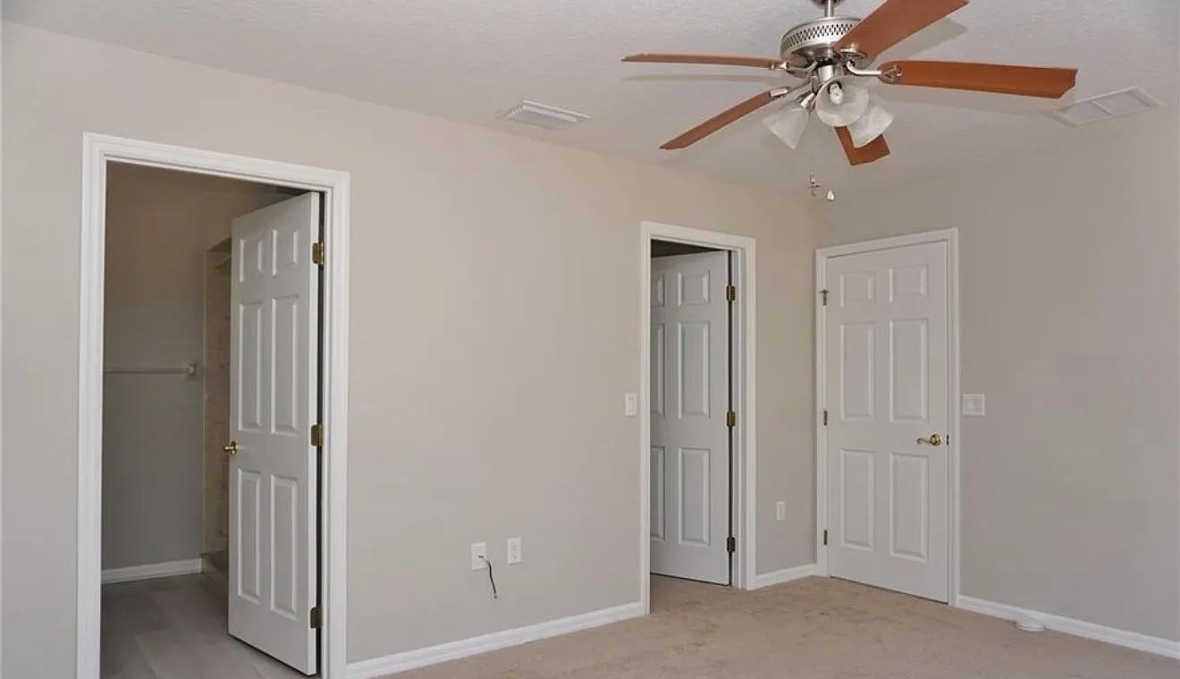 3 bed, 1332 sqft, $1,590 — Photo 3