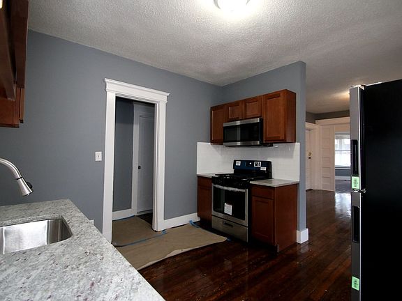 5th image of 168 Chatham St Floor 1