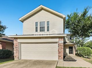 11500 Gloriosa Dr, Fort Worth, TX 76244