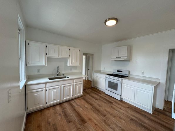 96 Webster Ave #3