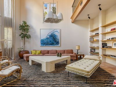 6120 Warner Dr, Los Angeles, CA, 90048