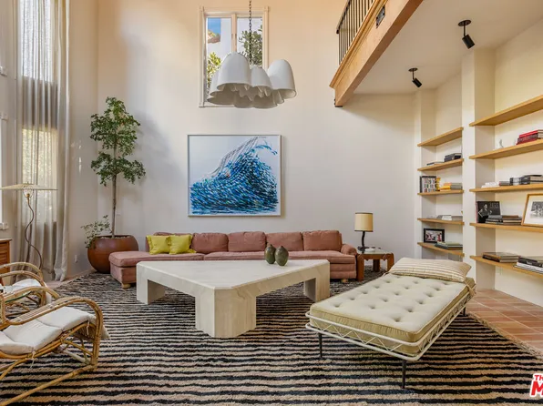 6120 Warner Dr, Los Angeles, CA 90048