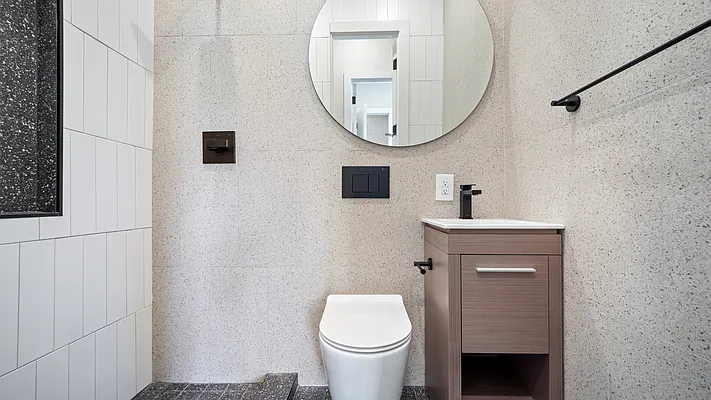 Rented by Nooklyn NYC LLC | media 27