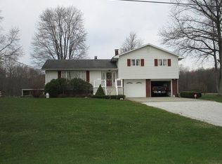 5359 Sodom Hutchings Rd, Farmdale, OH 44417