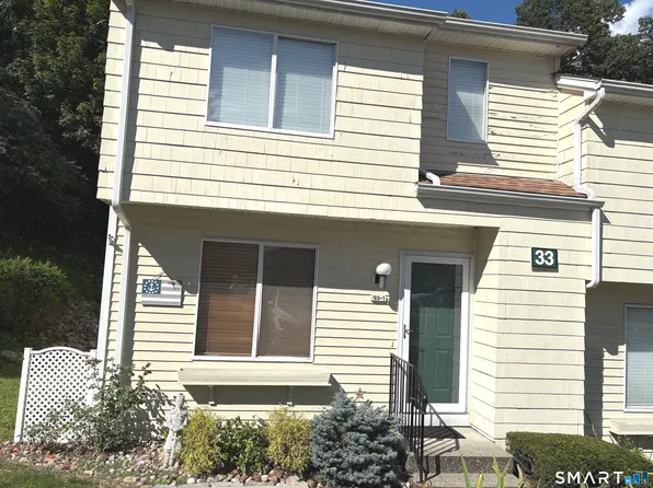 166 Old Brookfield Road #33-1, Danbury, CT 06811