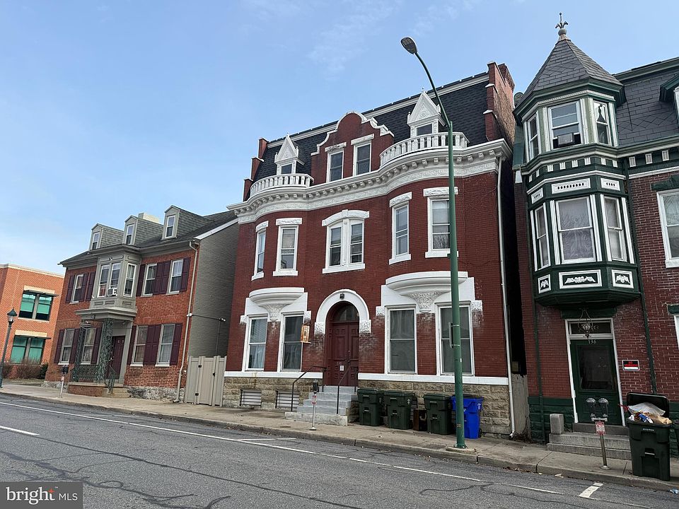 1st image of 130 S Potomac St