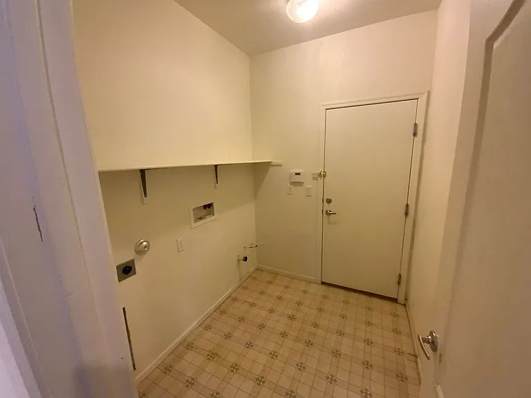 5406 Carrara Pointe St — Photo 15
