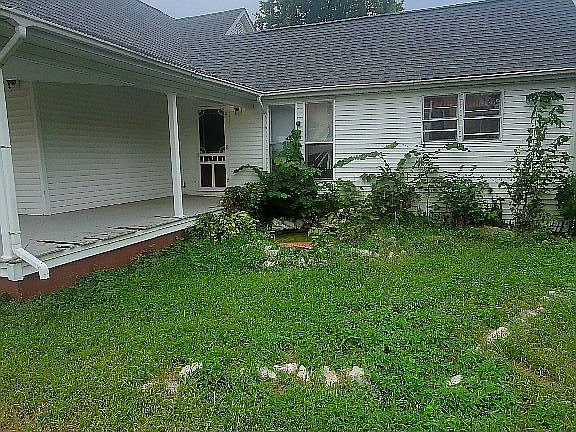 B4 dining window replacement