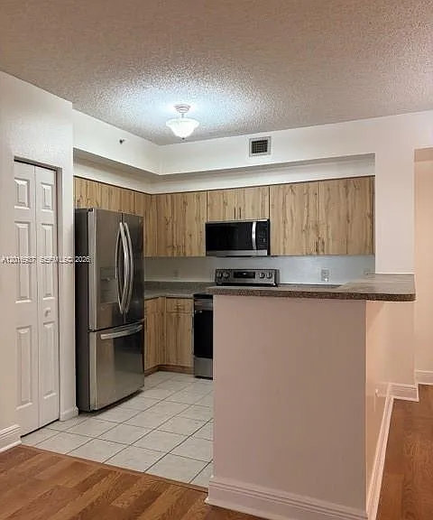 8000 N Nob Hill Rd #206 — Photo 10