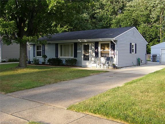2nd image of 351 White Oak Dr