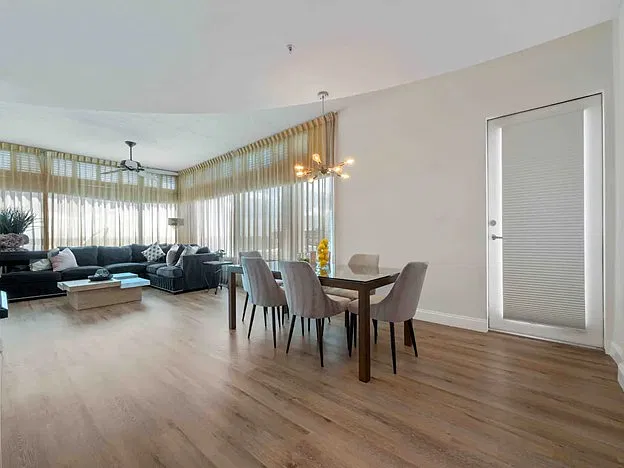3 bed, 1726 sqft, $5,499 — Photo 3