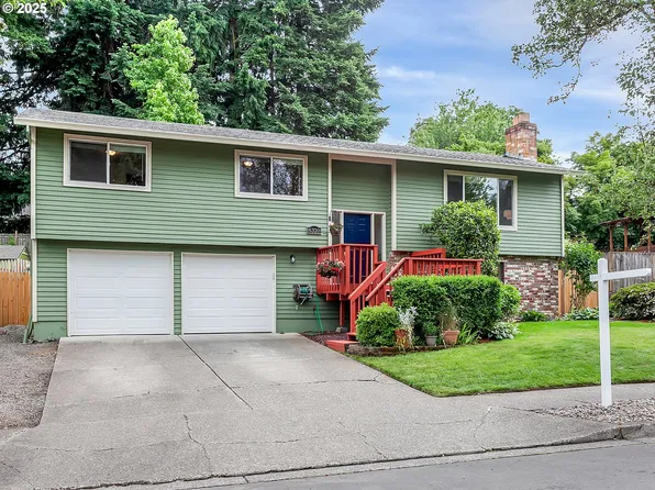 8320 SW Chelan St, Tualatin, OR 97062