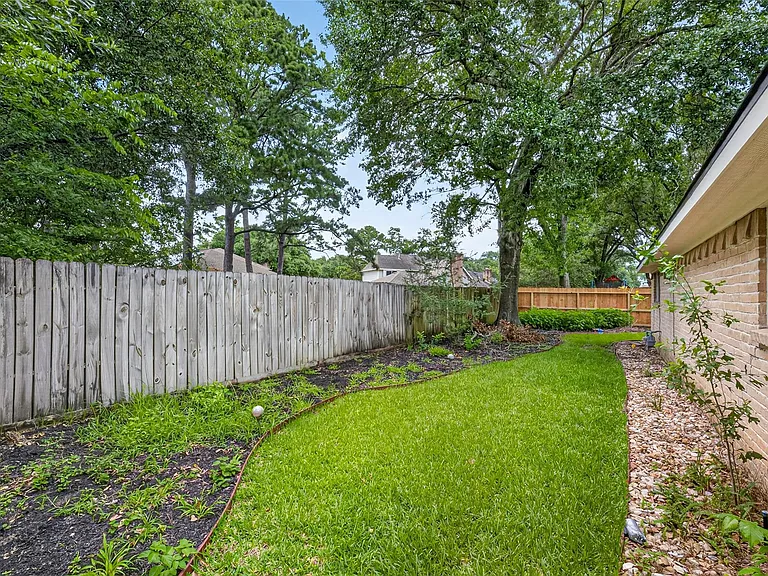 7111 Halfpenny Rd — Photo 38