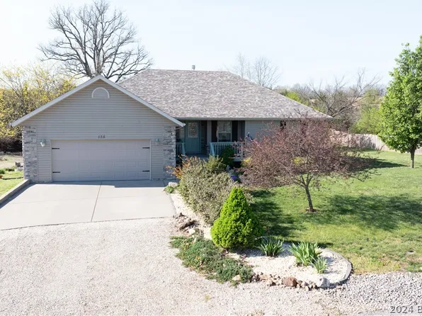 135 Myetta Dr, Camdenton, MO 65020