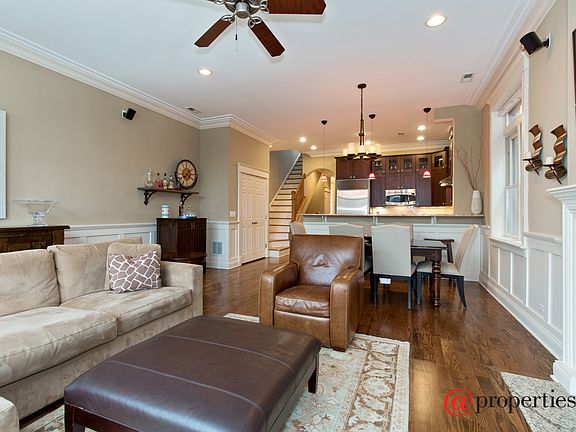Kitchen / Living Room