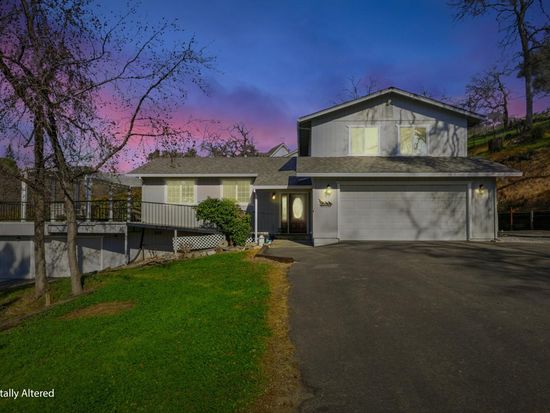 9961 Quail Hill Dr, Newcastle, CA 95658