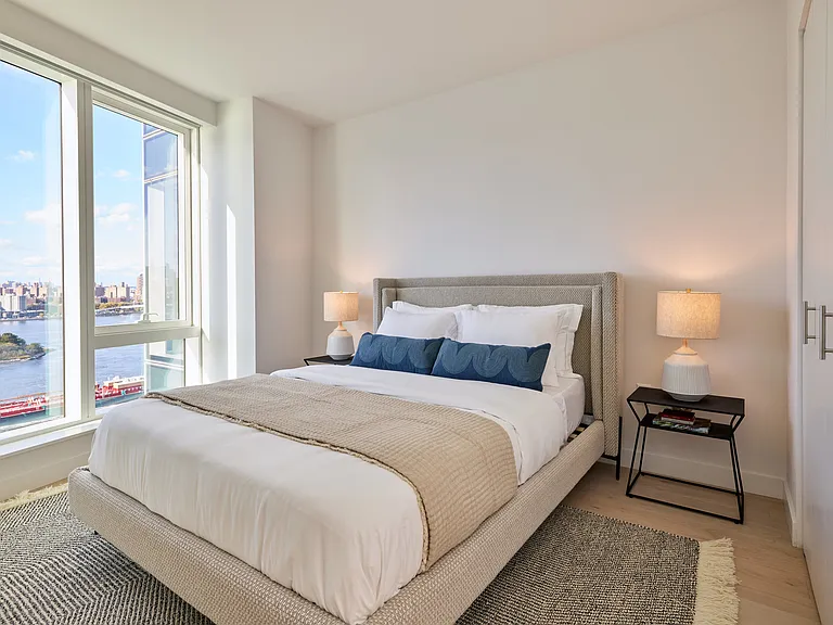 20 Halletts Point — Photo 30