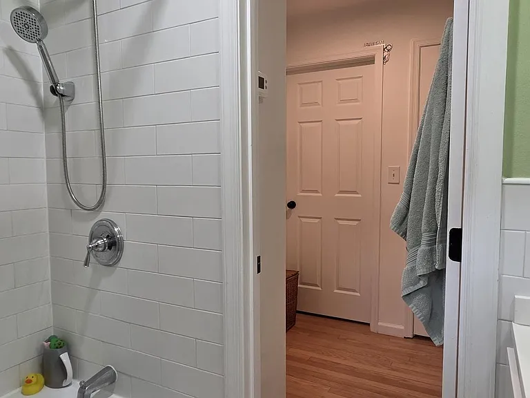 4 Carolee Dr — Photo 19