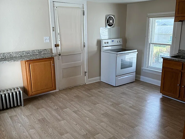202 South St #2 — Photo 18