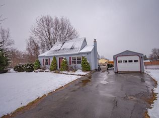 5 Farmington Ave, Gansevoort, NY 12831