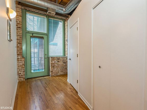 2nd image of 1701 N Damen Ave APT 204