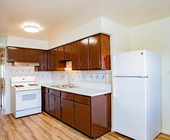 10483 Touhy Ave #2W — Photo 2