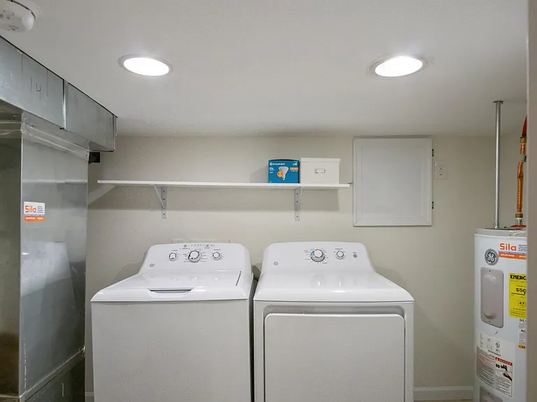 2355 E Harold St — Photo 17