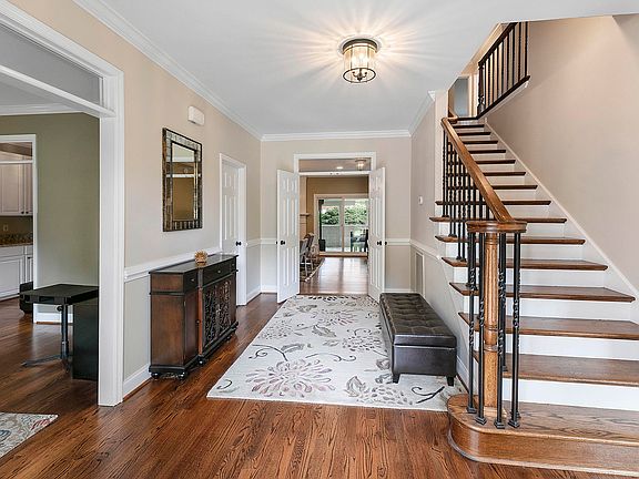 4th image of 1621 Bickerstaff Blvd