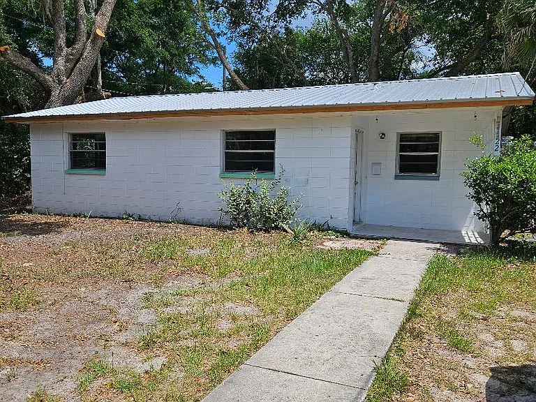 1122 NW 31st Ave — Photo 1