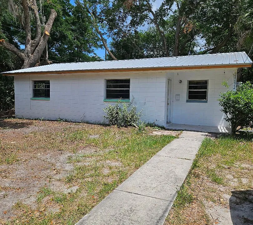 1122 NW 31st Ave