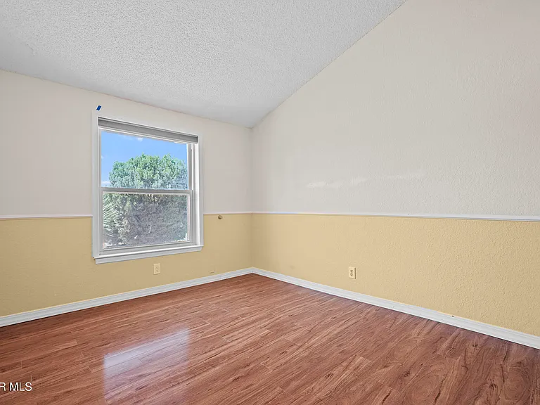 4805 Maureen Cir — Photo 17