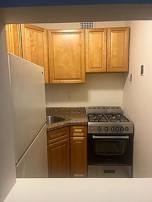 4th image of 174 E 90th St APT 5E