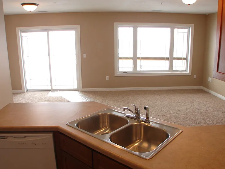 3707 S Broadway St — Photo 52
