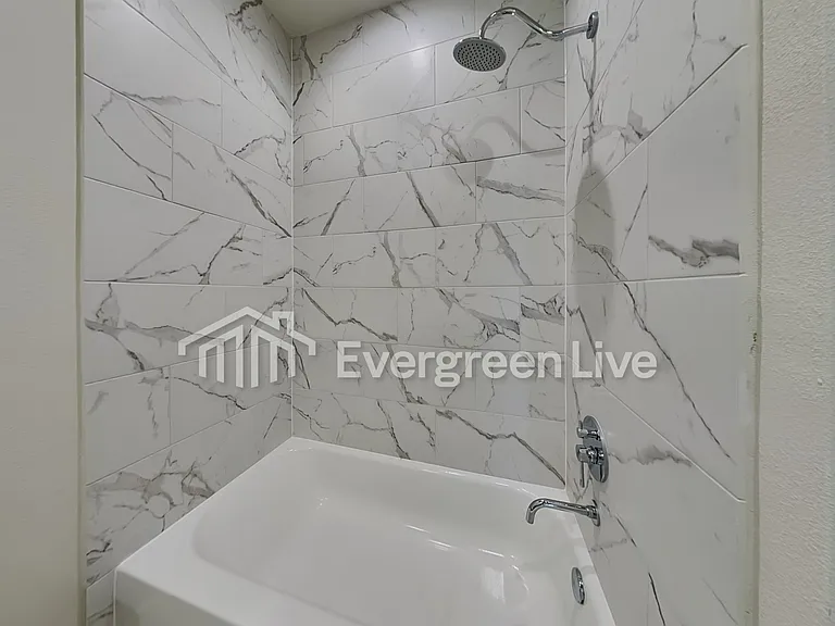 5734 Quinn Landing Rd — Photo 14
