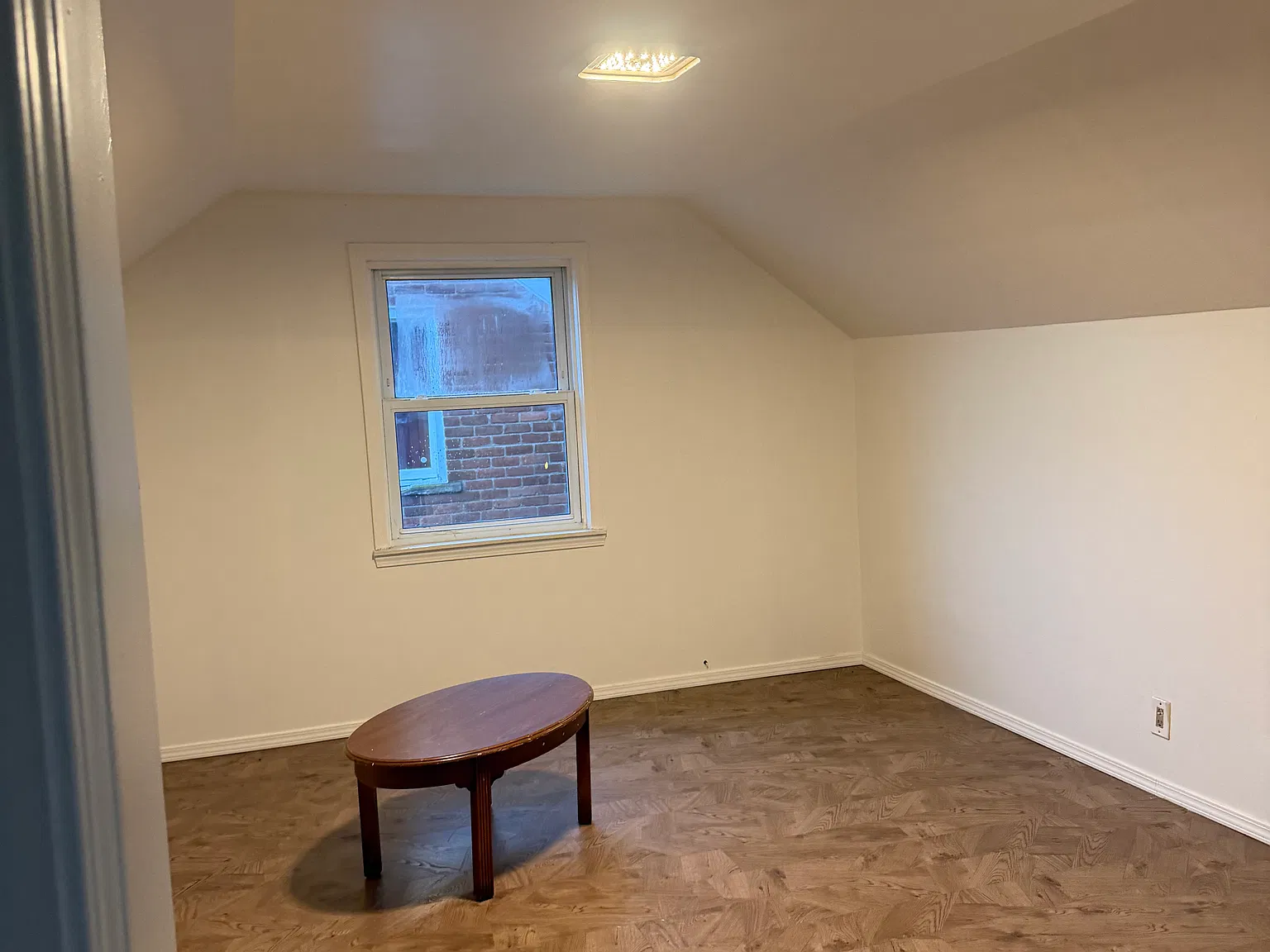 3 bed, 1000 sqft, $1,500 — Photo 4