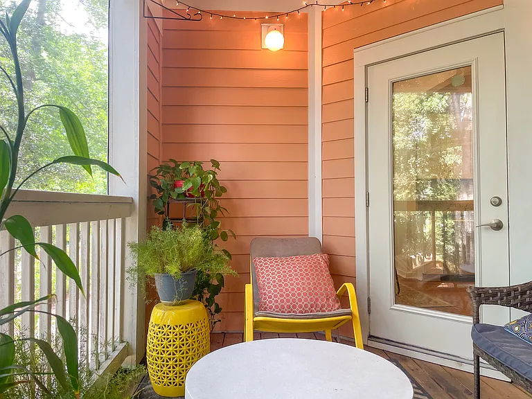 Screened-in porch