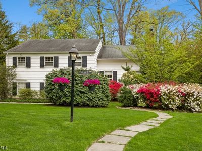 23 Club Dr, Summit, NJ, 07901