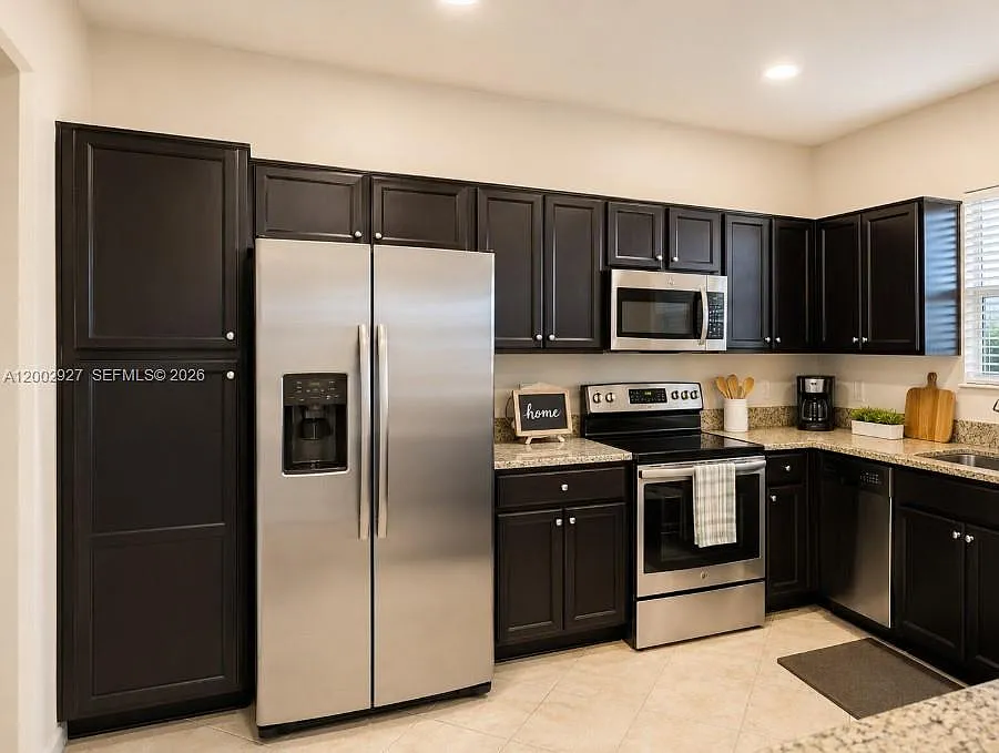 Kendall Commons Residenti — Photo 4