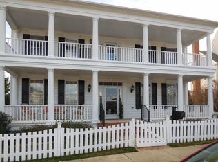 305 Saddle Ridge Cir, Rockville, MD 20850