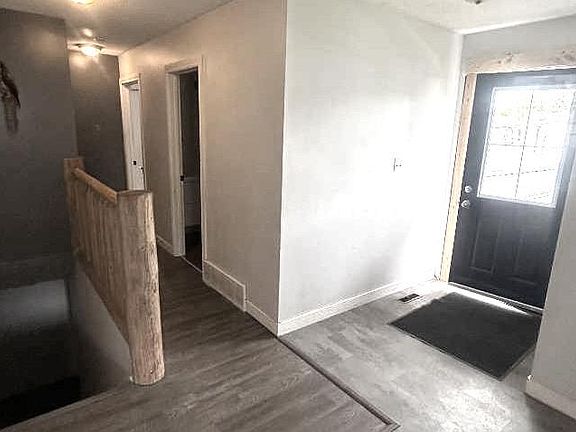 3rd image of 159 E Reimer Dr