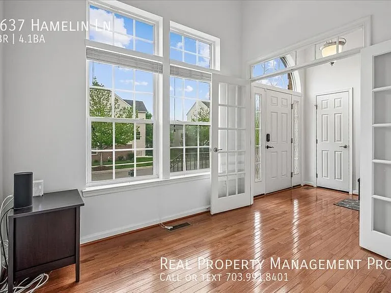 7637 Hamelin Ln — Photo 4